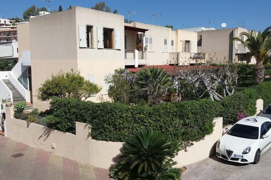 Casa Catalogna , Vicino Al Centro Storico. Villa Lipari  Exterior photo